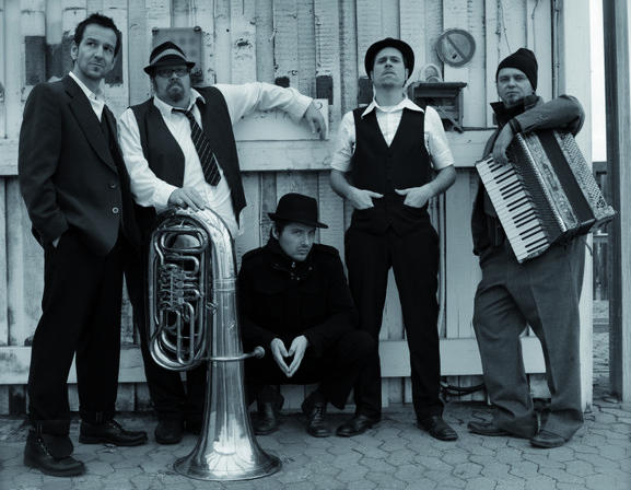 VLADIWOODSTOCK + Ãœ-30-PARTY